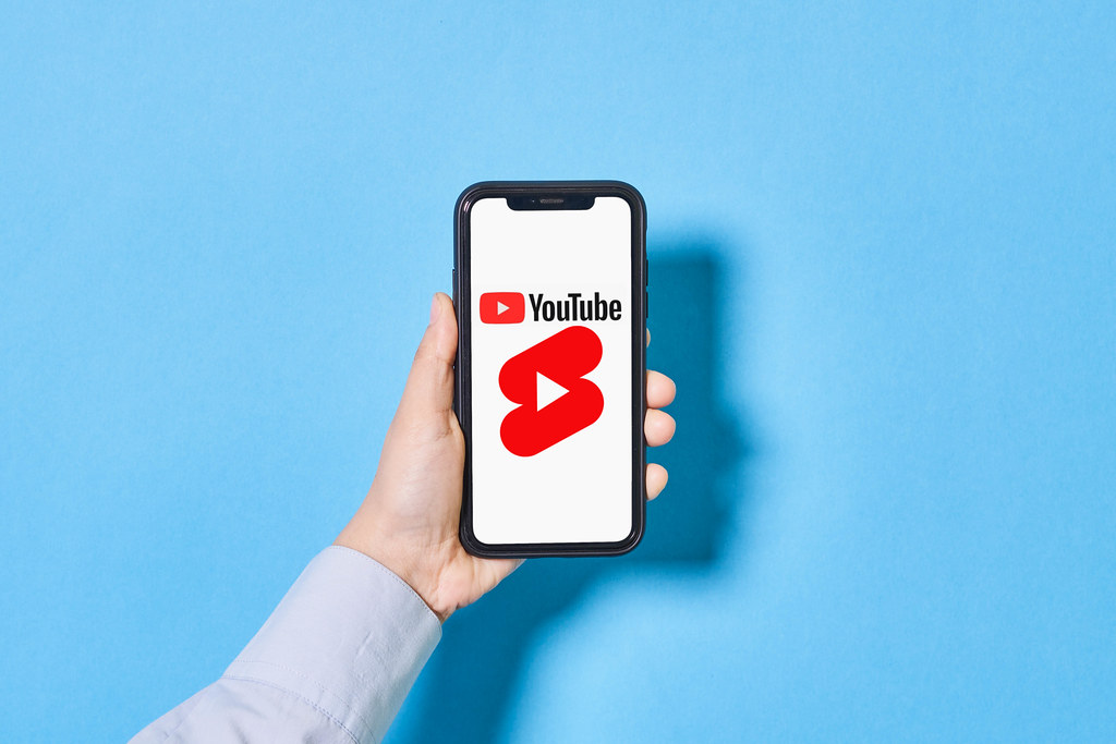 8 AI YouTube Shorts Generators To Try in 2024